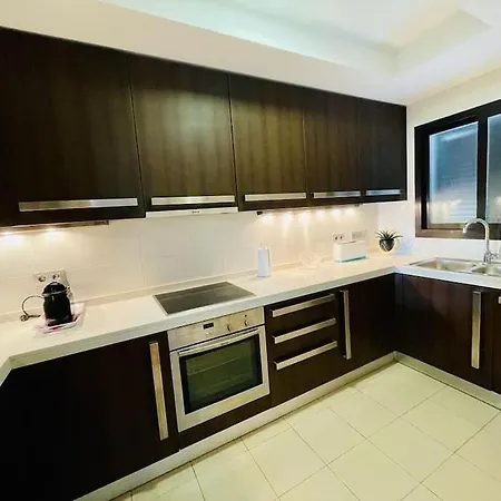Sea Breeze Retreat - Golf Getaway Apartman