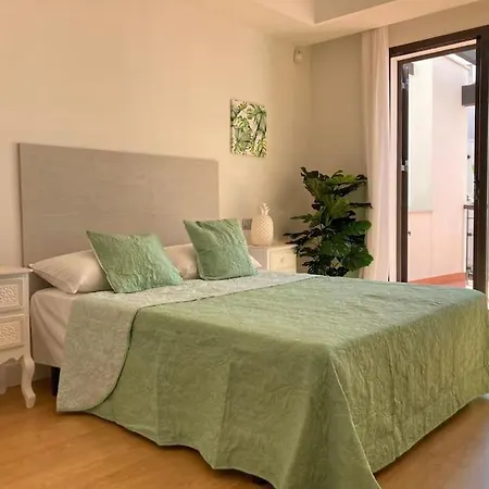 Sea Breeze Retreat - Golf Getaway *