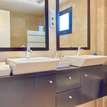 Sea Breeze Retreat - Golf Getaway *