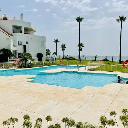 Sea Breeze Retreat - Golf Getaway Apartman