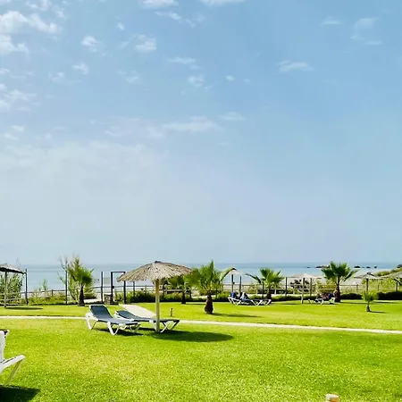 Sea Breeze Retreat - Golf Getaway *